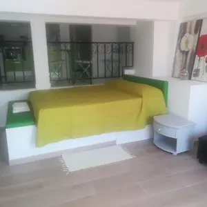Studio With Pool Garden Apartamento